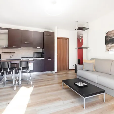 Easylife - - Bellinzona 76 - Di * Como