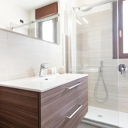 Easylife - - Bellinzona 76 - Di
